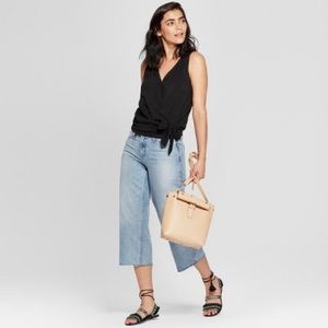 Black Universal Thread Top